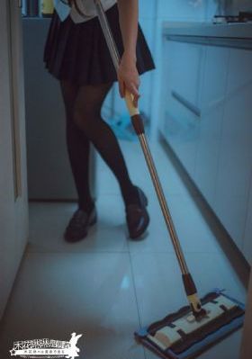 年轻漂亮的女教师2_DVD高清视频观看
