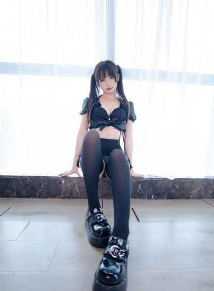 错位人生李小凡短剧_BD韩语动漫在线观看