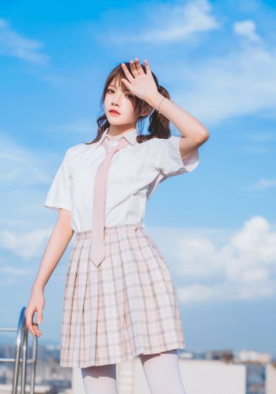 亚洲一卡二卡在线观看_超清在线播放